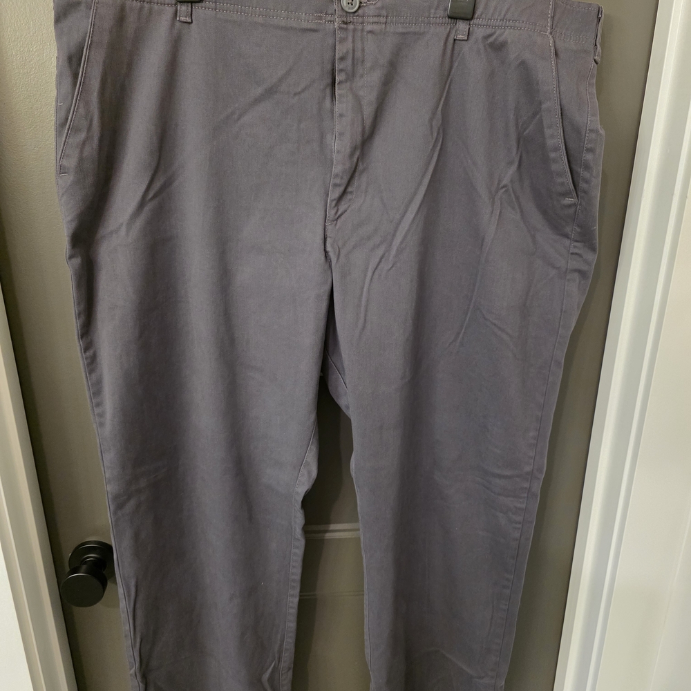 Lee Men's Extreme Motion MVP 44 X 34